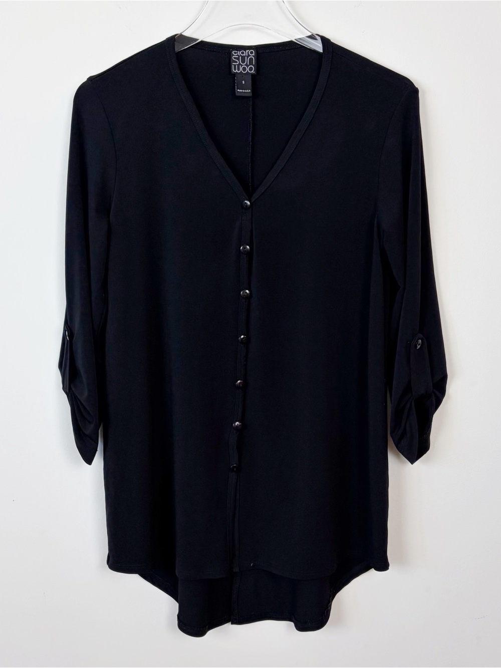 Clara Sun Woo Women's Black v-Neck tunic Size Small button down split back